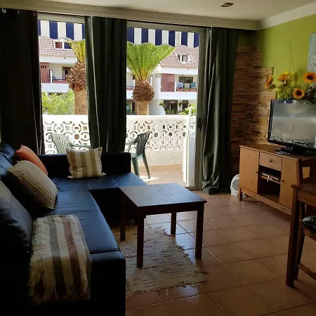 Apartment Oasis *